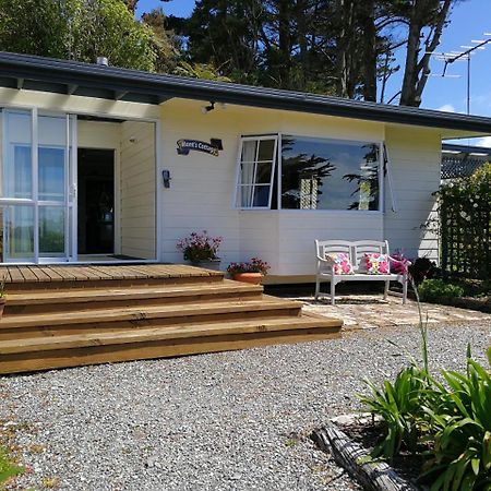 Mont'S Cottage Awatuna Exterior photo